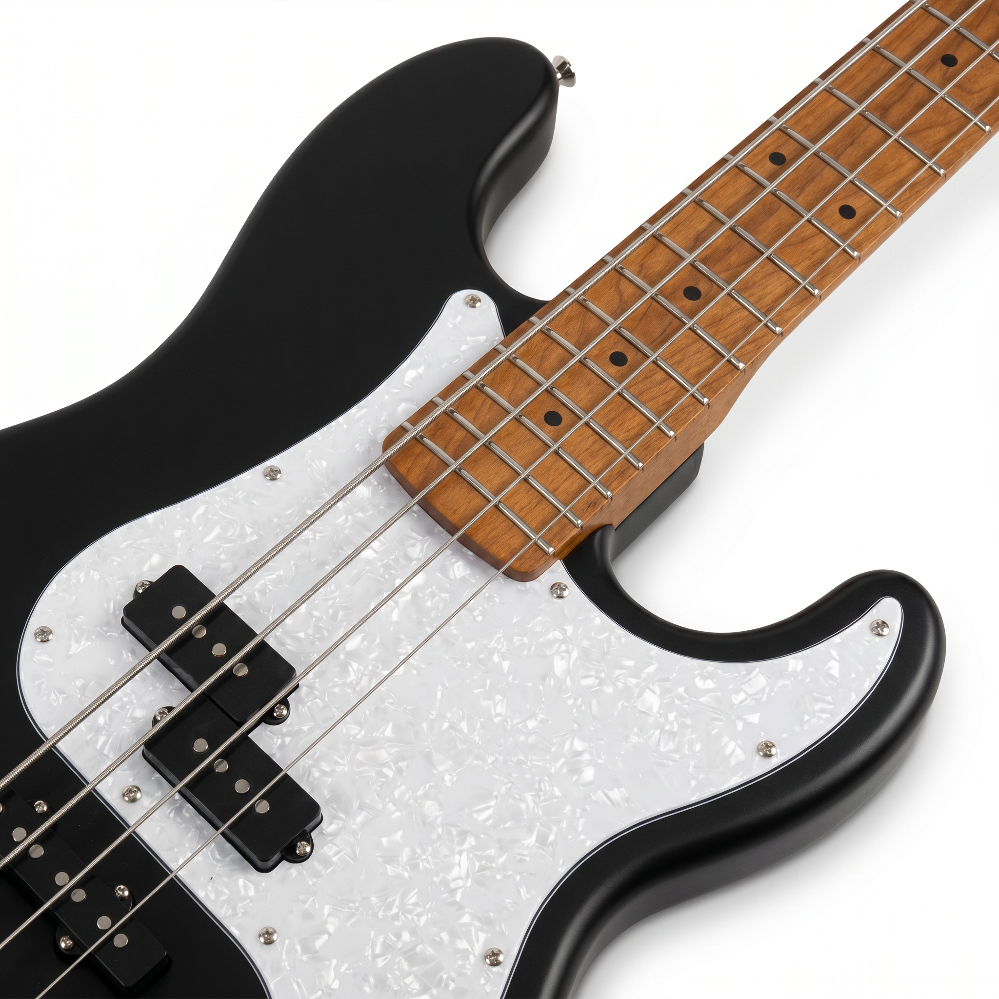 Newen PR Bass Black
