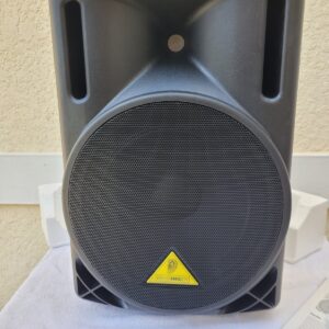 Behringer Eurolive B212XL